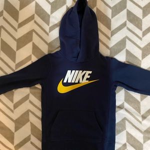 Youth large Nike sweatshirt.
